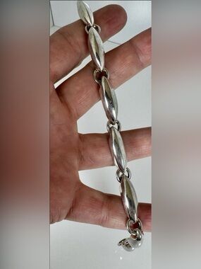 Vintage Silver-tone Heavy Watermelon Seed Link Bracelet, Metal, 7.5 in #1126